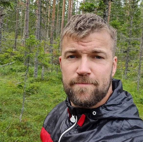 Oskar Arngården, el cura “sexy” que triunfa haciendo crossfit