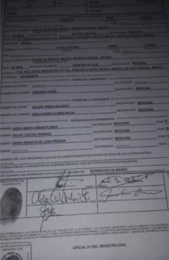 La revista TV y Novelas publicó la imagen del acta matrimonial.