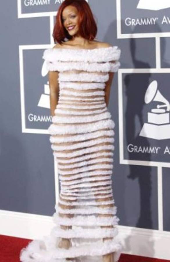 FOTOS: Rihanna y sus 10 looks más desastrosos