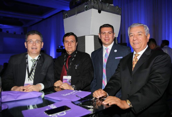 Coctel de lanzamiento de Cable y Wireless