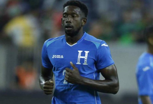 Johnny Palacios va de titular contra Canadá