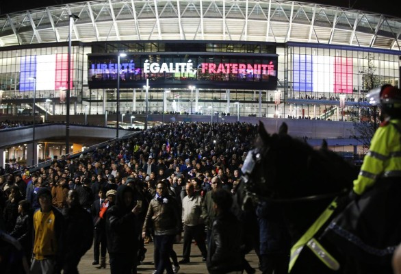 Rusia se suma a Francia al atacar bastiones de EI