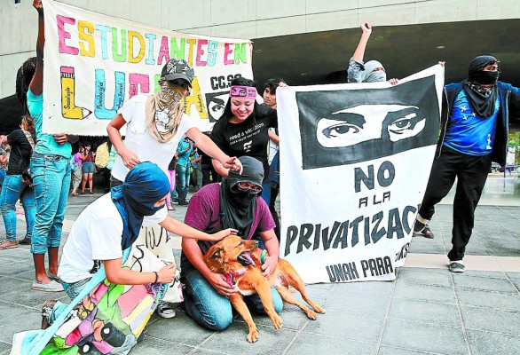 2,200 estudiantes de Odontología afectados por cancelación del período