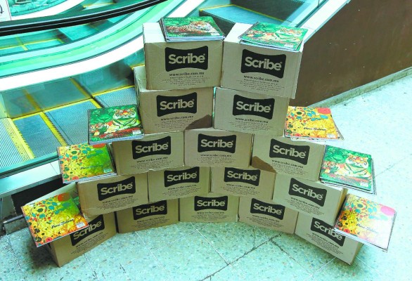 Supermercado Yip aporta 500 cuadernos a campaña