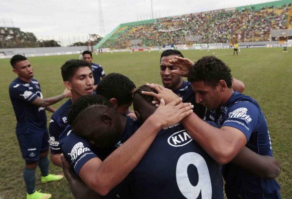 Johnny Leverón ficha por Marathón con sorpresa