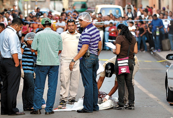 Menor ejecuta a taxista cerca de la Unidad Metropolitana 1 de la Policía