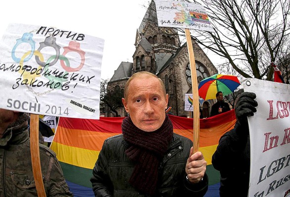 Condenados tres rusos por haber matado y quemado a un 'homosexual'
