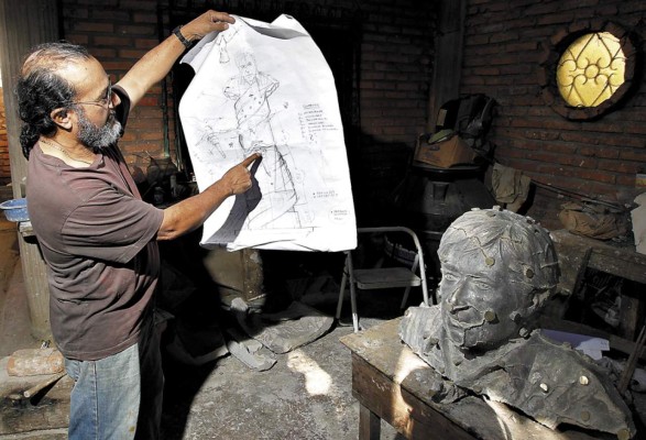 Busto en bronce perpetuará legado de Landaverde