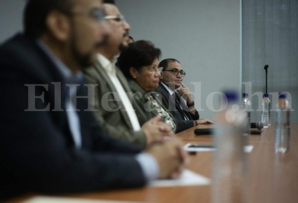 EEUU reitera 'apoyo total' a la Comisión Depuradora tras atentado contra Jorge Machado