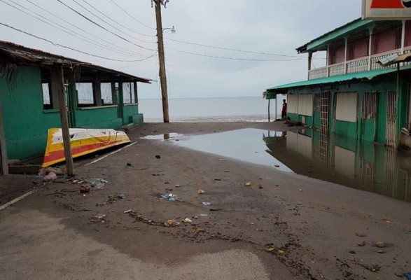 Honduras: En alerta verde permanece costa pacífica por mareas altas