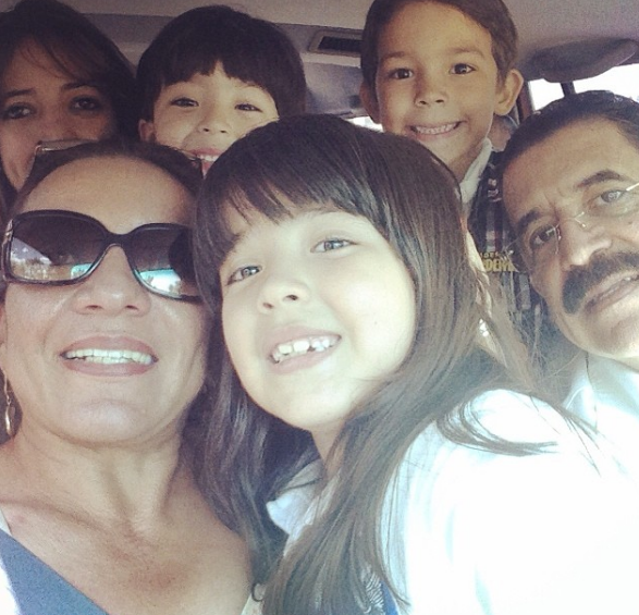 Irene Melara: “La niña que canta” y el apoyo incondicional de su abuela, Xiomara Castro