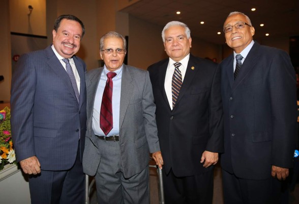 Premian a hondureños distinguidos