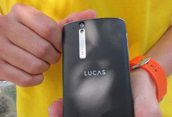 Lanzan móvil guatemalteco llamado 'Lucas'