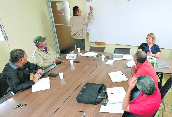 El aumento al salario mínimo para 2017 será retroactivo