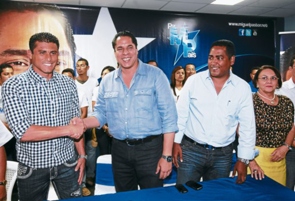 Edwin Pavón: 'Si salgo reelecto como diputado, dejo el fútbol”