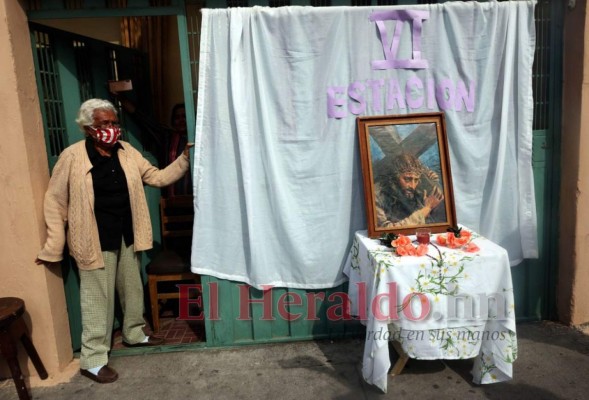 FOTOS: Iglesia revive la pasión y la fe con especial viacrucis el Viernes Santo