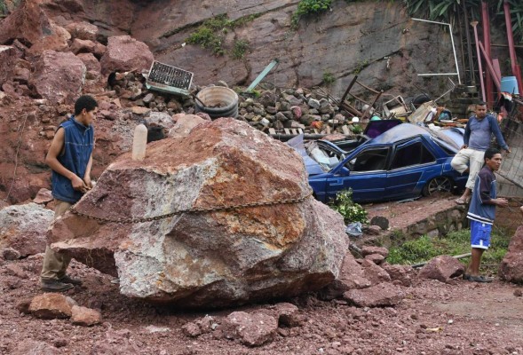 FOTOS: Lluvias causan derrumbes en la capital de Honduras