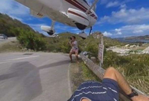 Impactante video: Turista por poco es decapitado por una avioneta