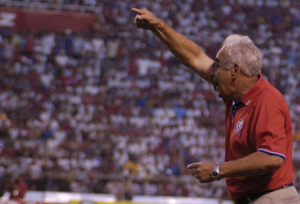 Los técnicos que más títulos han ganado en Honduras