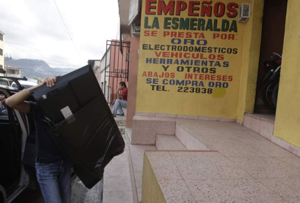 Los artículos más insólitos que empeñan los hondureños para disfrutar las vacaciones