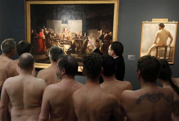 Al museo desnudos