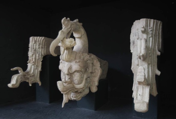 Un recorrido por las piezas originales en el museo de la escultura.