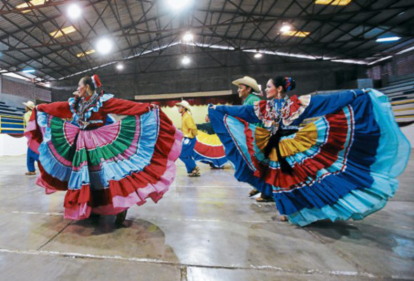 El Picacho, convertido en refugio del folclore hondureño