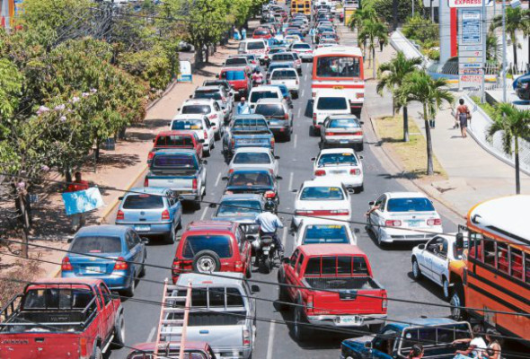 Alcalde solicita dirección de transporte