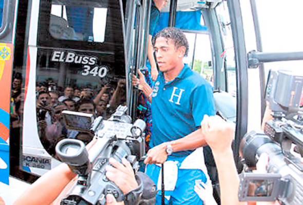 Costly nominado a jugador más popular del mundo