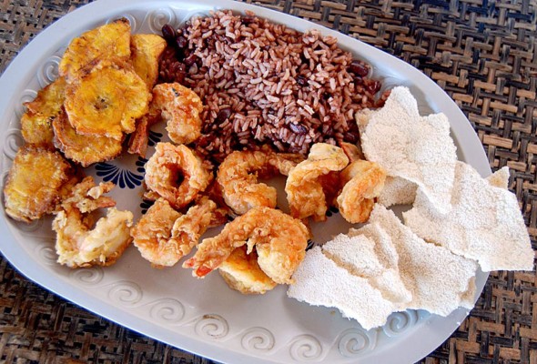 Deliciosa comida típica de la costa hondureña