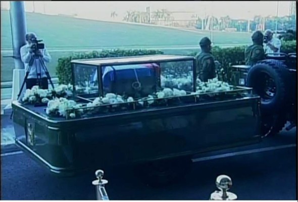 Cenizas de Fidel Castro salen en caravana a este de Cuba