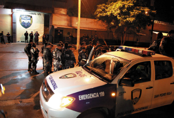 Frustran intento de motín en penal sampedrano