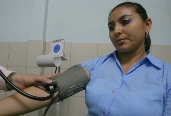 Maneje sus cifras de presión arterial y controle su salud