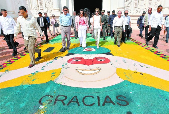 La Reina Letizia parte comprometida con el progreso de Honduras