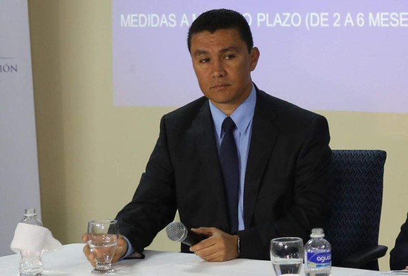 El secretario del Consejo de Ministros del Gobierno de Honduras, Ebal Díaz.