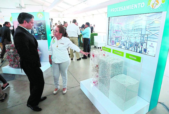 Empresas privadas lanzan proyecto &nbsp;para reutilizar y reciclar el plástico
