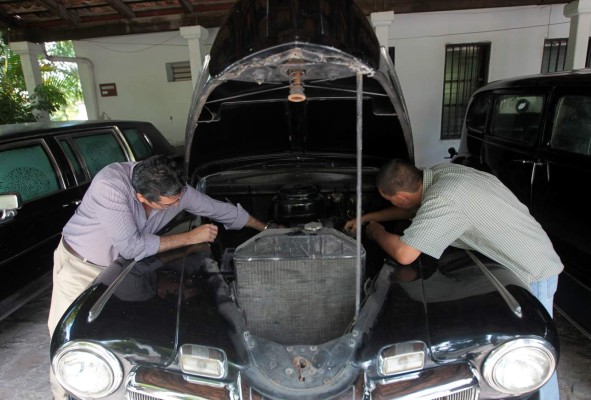 Honduras: Realizan evaluaciones a flota de autos antiguos