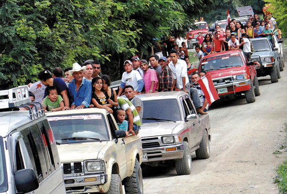 Mauricio Villeda recorre El Paraíso