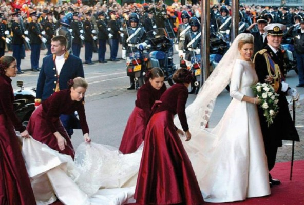 ¿Cuánto ganan el papa Francisco, la reina Isabel II y otras autoridades mundiales?