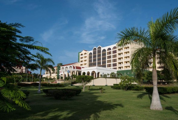&nbsp;&nbsp;Starwood opera hotel en Cuba