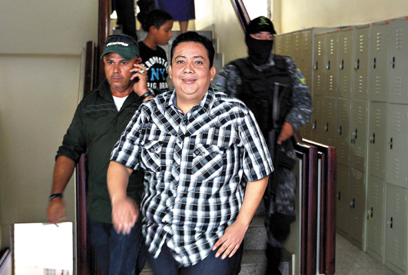 Inicia juicio contra diputado Nájera