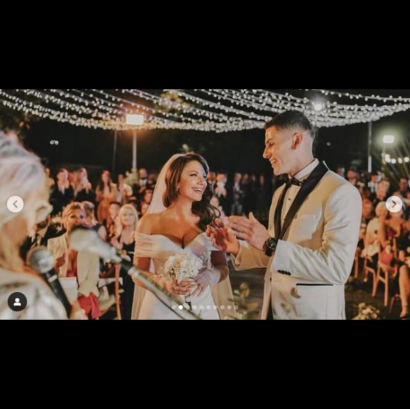 Jugador del Olimpia es sorprendido por su bella esposa