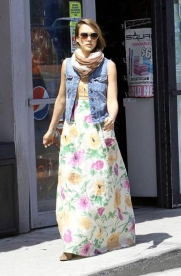 Inspire su outfit en el look de las celebridades