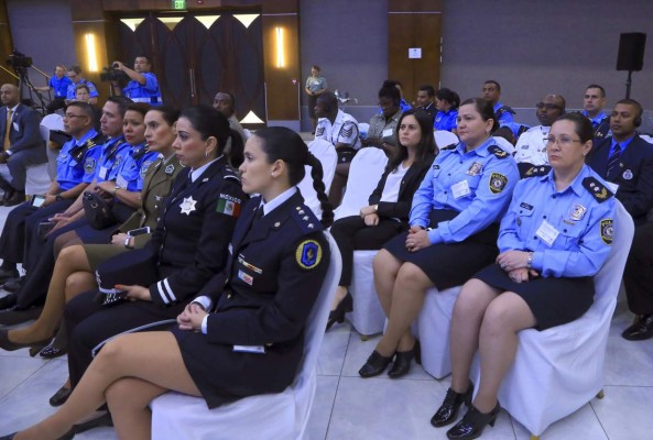 Analizan experiencias de la región para fortalecer seguridad pública