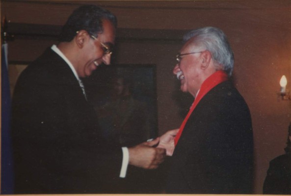 Ramón Custodio: Una vez un subteniente me puso la pistola 45 en el corazón