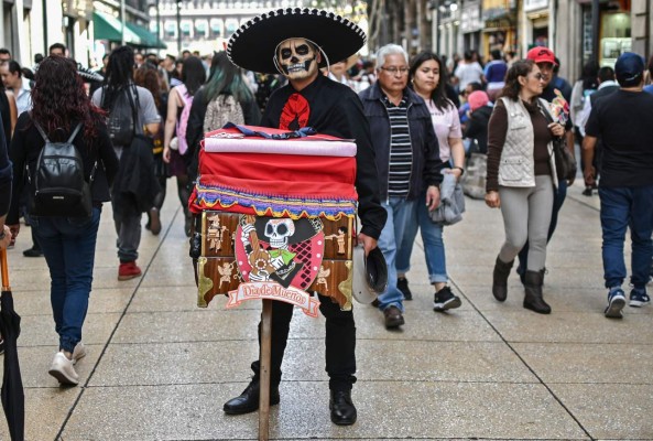 FOTOS: El colorido desfile en México por el Día de Muertos