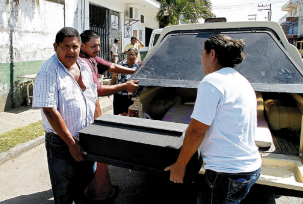 Madre ahoga a su bebé de siete meses