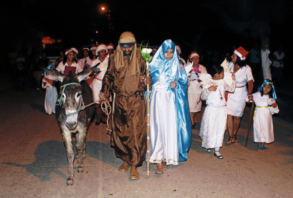 Reviven las posadas en El Paraíso