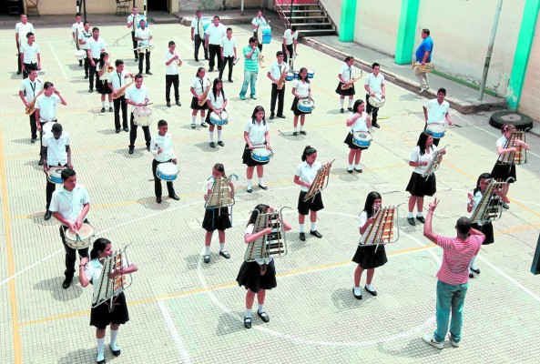 Desfiles patrios ya no serán excluyentes