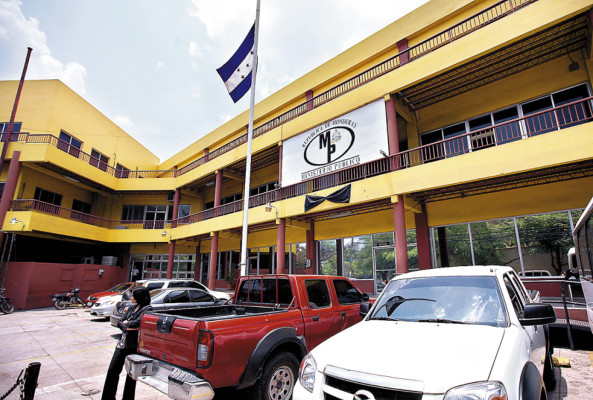 Fiscales piden seguridad a Interventora